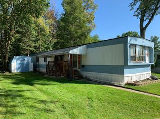 720 Labadie Ct, Rochester Hills, MI 48307