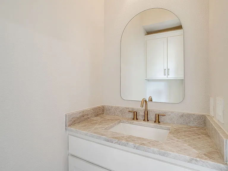 2820 Weisenberger St #102 — Photo 15