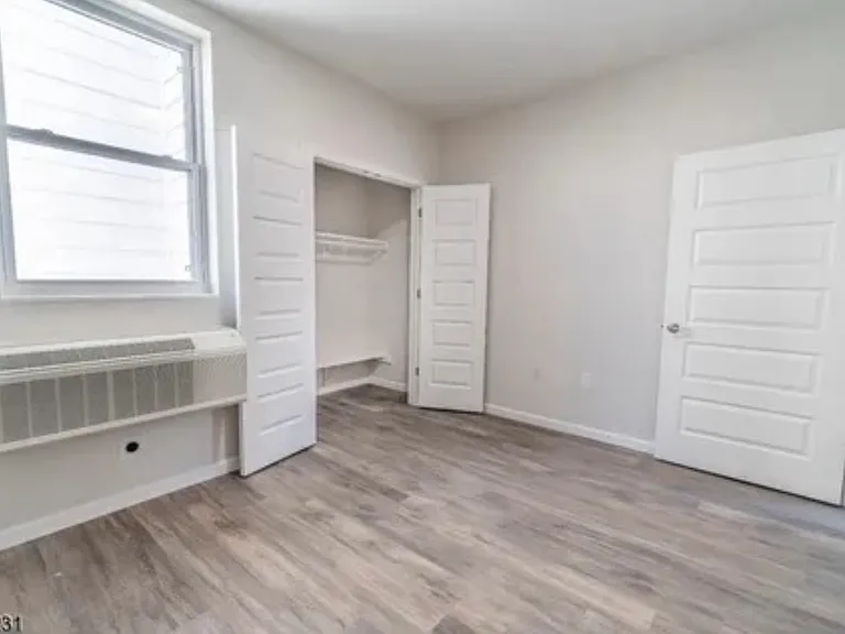 Clark street apartments — Photo 19