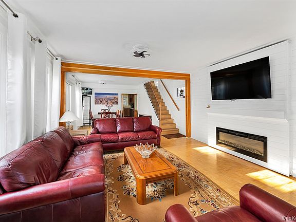 2nd image of 13211 107th Avenue
