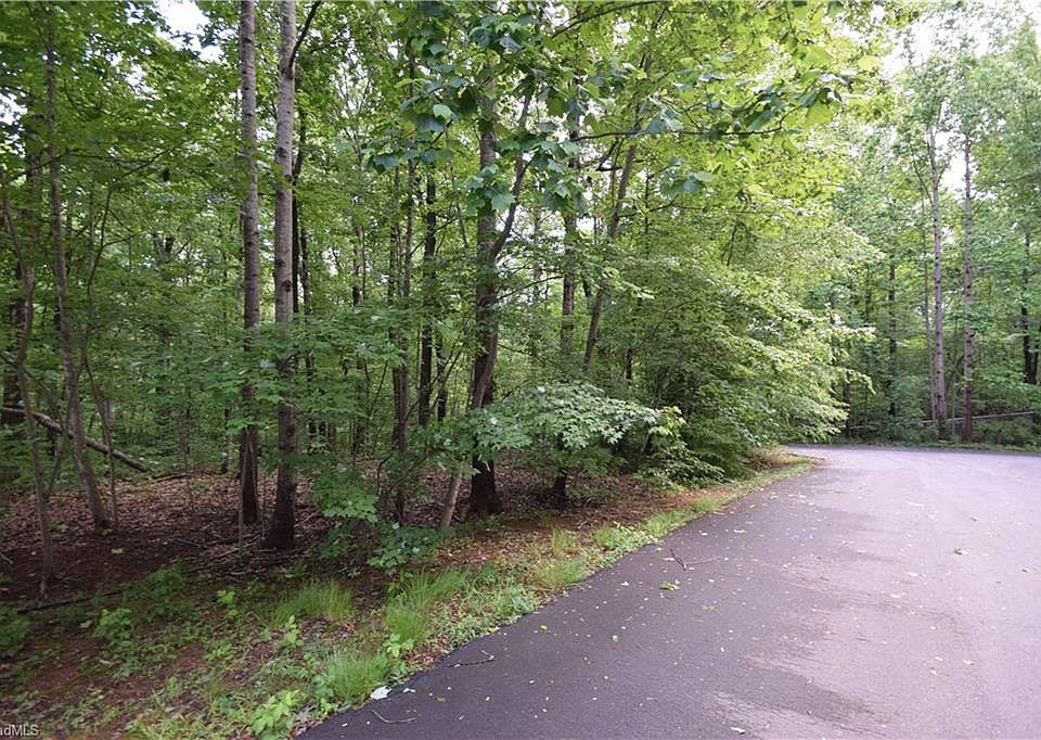 1st image of 885 Oakhaven Forest Dr