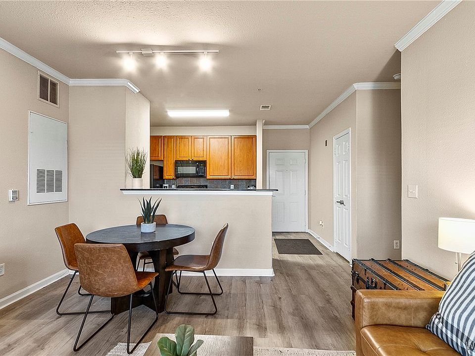 1st image of 600 13th St E APT 721