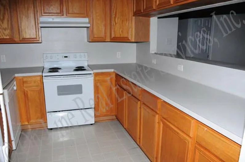 3 bed, 1187 sqft, $1,425 — Photo 3