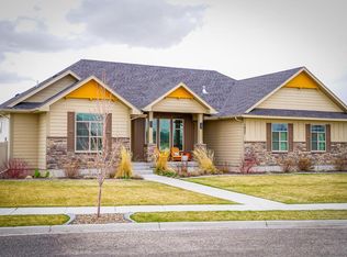 1027 N Robins Ave, Idaho Falls, ID 83401