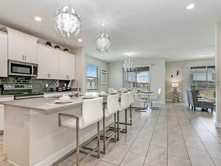1561 Flange Dr — Photo 4