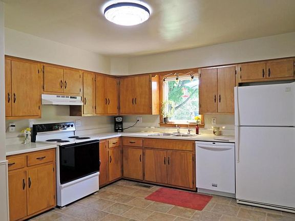 4th image of 302 Harlan Ave