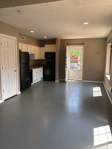 213 N Central Ave #103 Photo 1