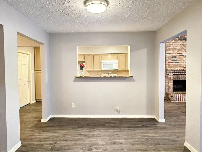 22619 Deville Dr — Photo 8
