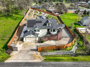 3400 Huckleberry Ln, Valley Springs, CA 95252