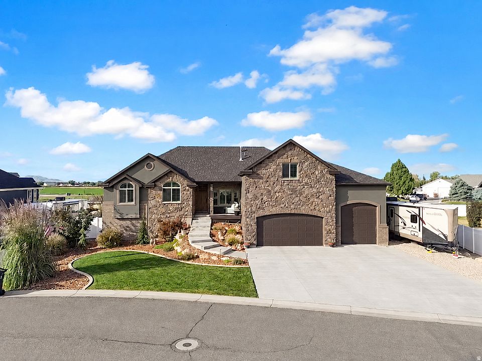 1st image of 4863 Jacquelyn Park Ln