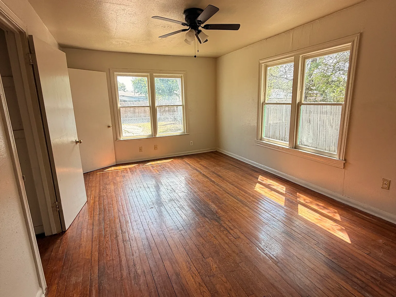 2 bed, 1024 sqft, $1,150 — Photo 4