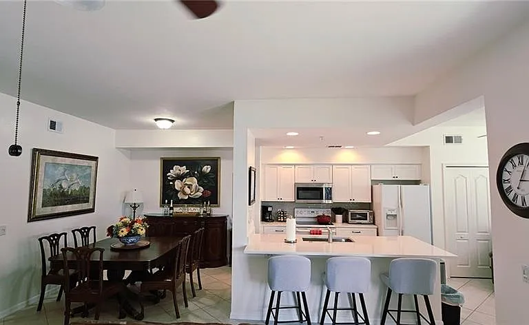 16615 Lake Circle Dr #427 — Photo 9