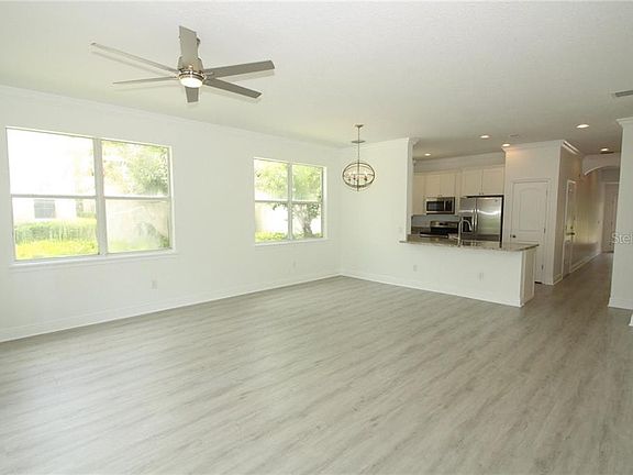 5th image of 828 Ellwood Ave #I