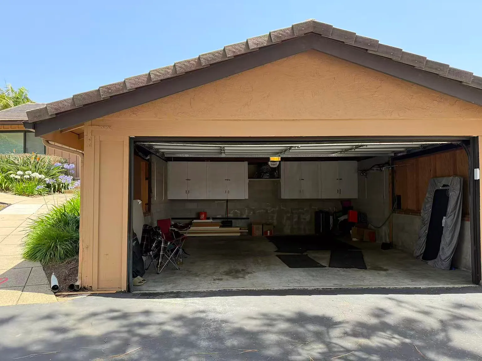 7875 Ardath Ln — Photo 2