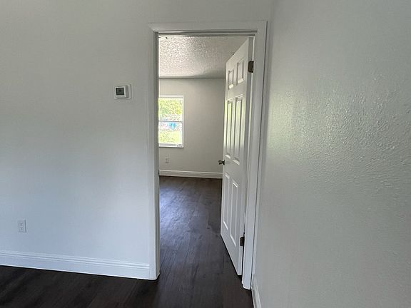 4th image of 2621 Kelly Ln Floor 4075067620