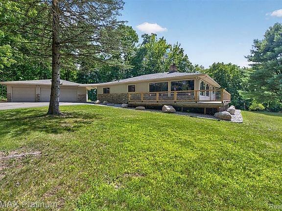 3rd image of 2456 Chilson Rd