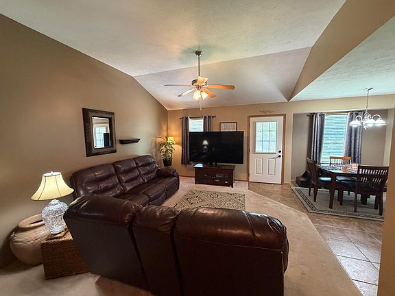 2nd image of 835 S Natalie Avenue
