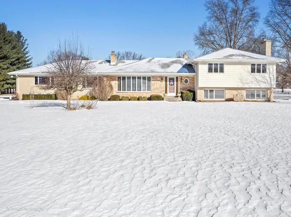 28W472 Cape Ave, West Chicago, IL 60185