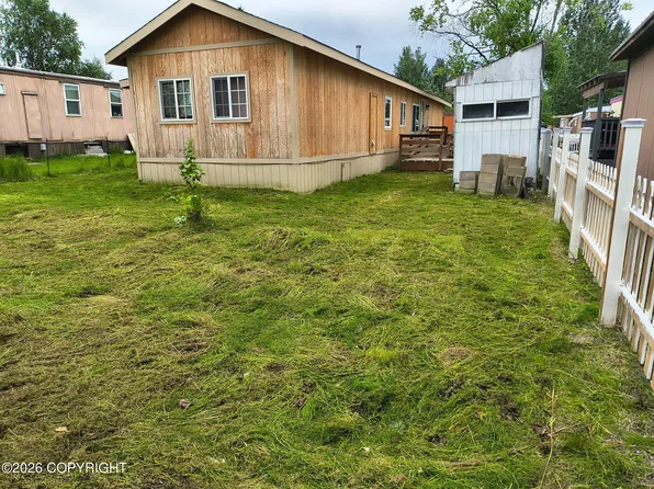 9499 Brayton Dr Trailer 14, Anchorage, AK 99507