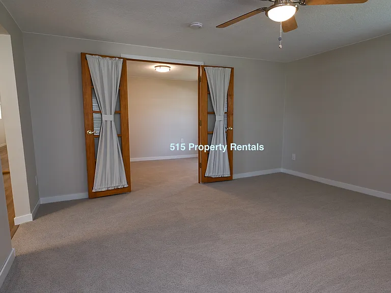 516 W Summit St — Photo 11