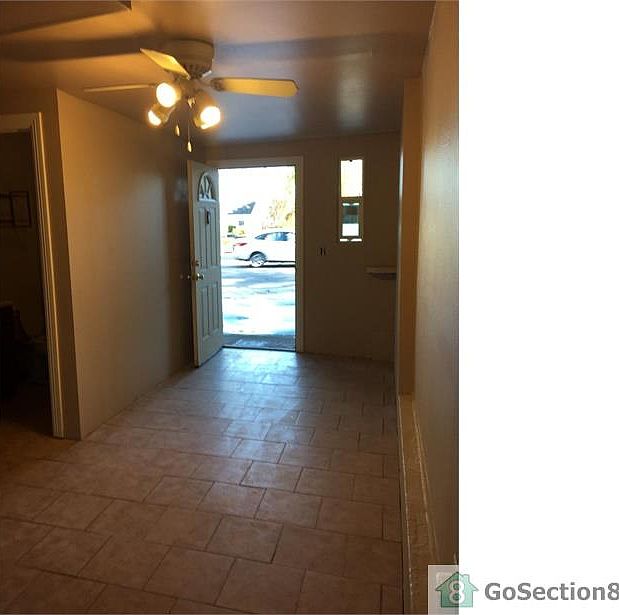 2nd image of 907 El Camino Real #C