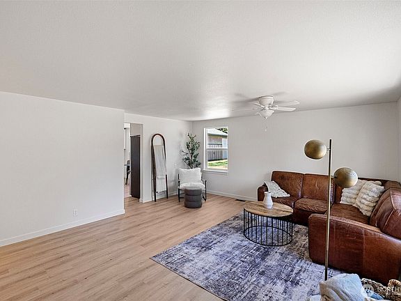 3rd image of 3331 Phillips Avenue