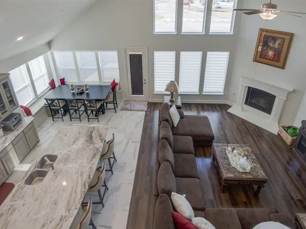 7545 Ridgedale Rd, Grand Prairie, TX 75054