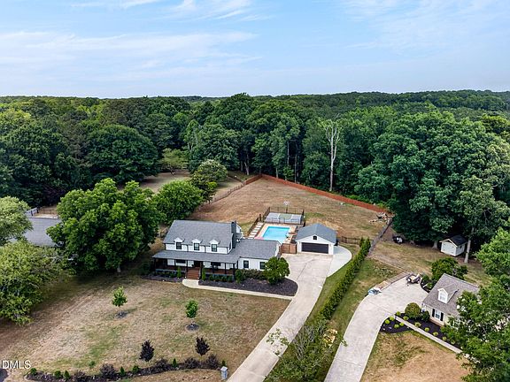 4th image of 3908 Inland Ct