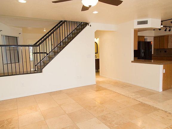 5th image of 1381 E Windsor Dr