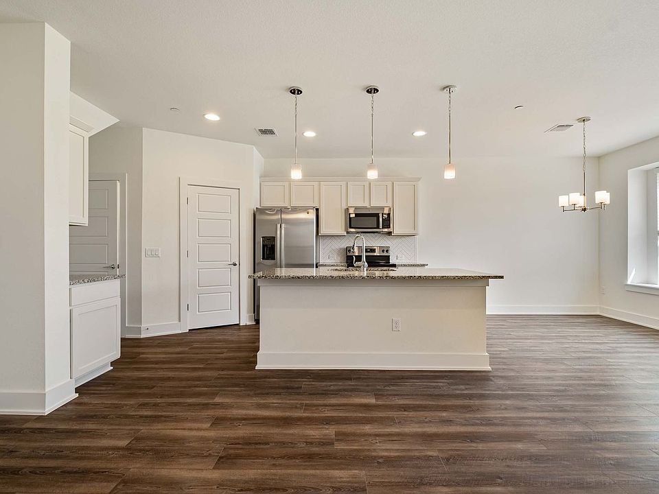 1st image of 11202 Gadsen Ln #67