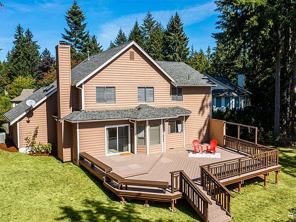 4th image of 1187 NW Gooseberry Ct