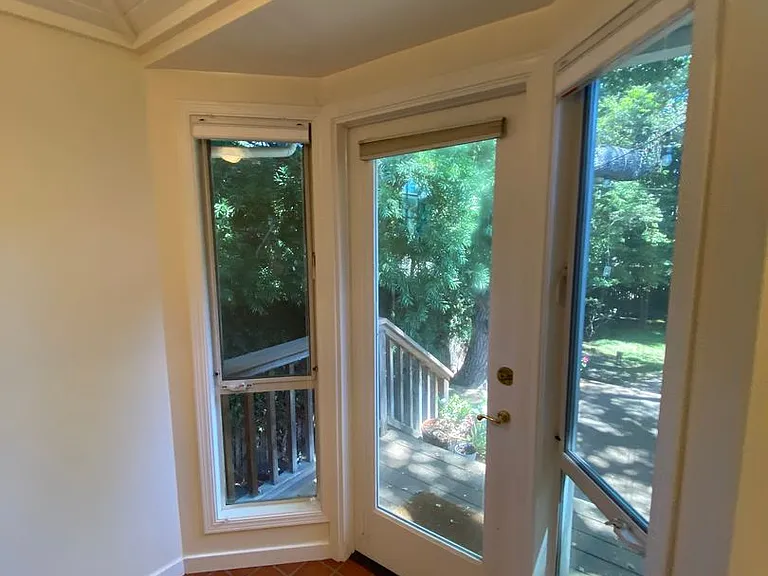 242 Stanford Ave — Photo 6