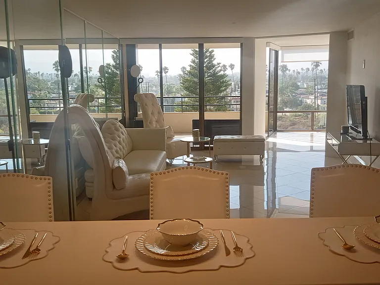 4333 Marina City Dr — Photo 16