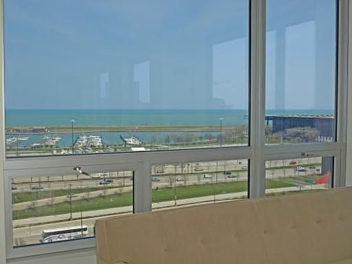 5th image of 1841 S Calumet Ave APT 1307