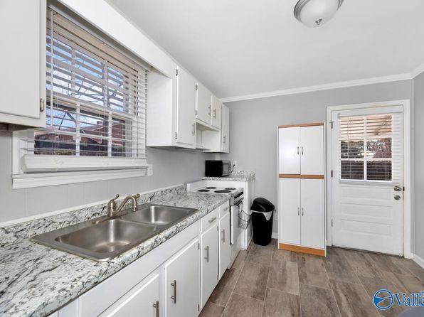 huntsville-alabama-92132369 picture