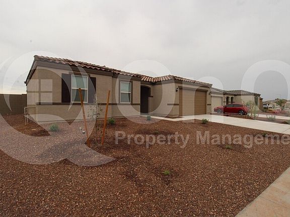 2nd image of 2728 N Mulberry Pl