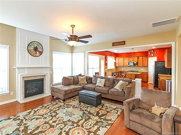 4th image of 2079 Belair Dr #194