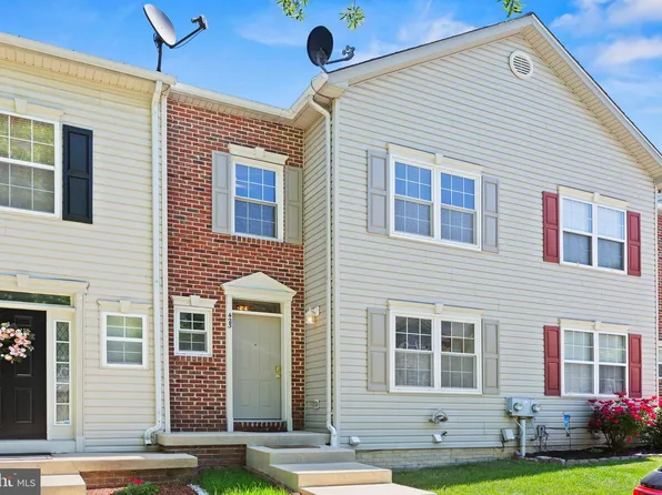 423 Cambridge Pl, Prince Frederick, MD 20678