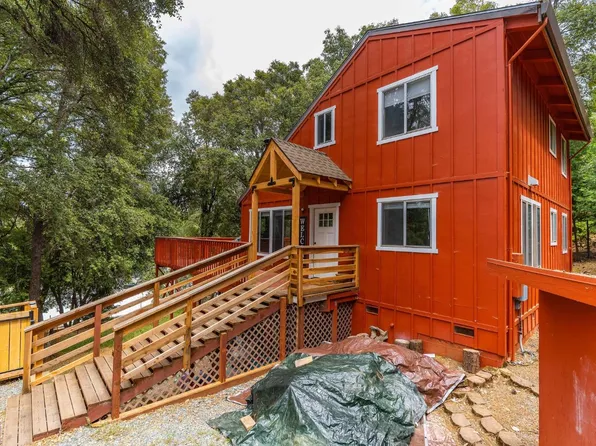 14036 Hilltop Rd, Pine Grove, CA 95665