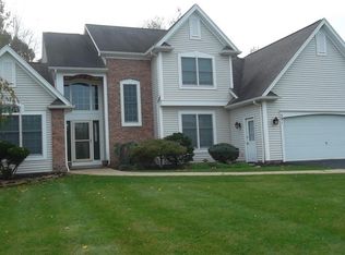 591 Dunnbridge Dr, Webster, NY 14580