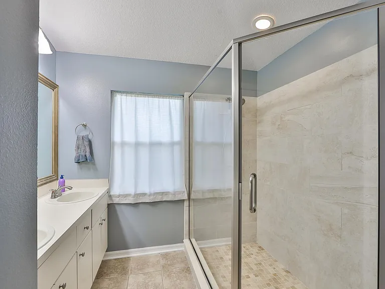 4523 Wild Plum Ln — Photo 15