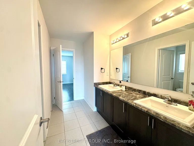 1003 Green St — Photo 16