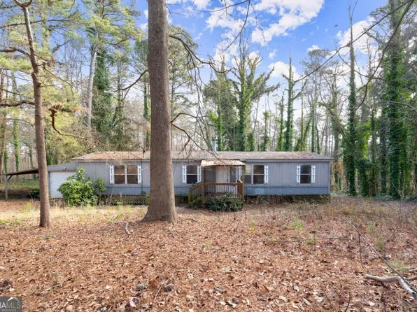 5160 E Holiday Ct SE, Acworth, GA 30102