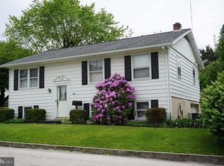 340 Maple St, Red Lion, PA 17356