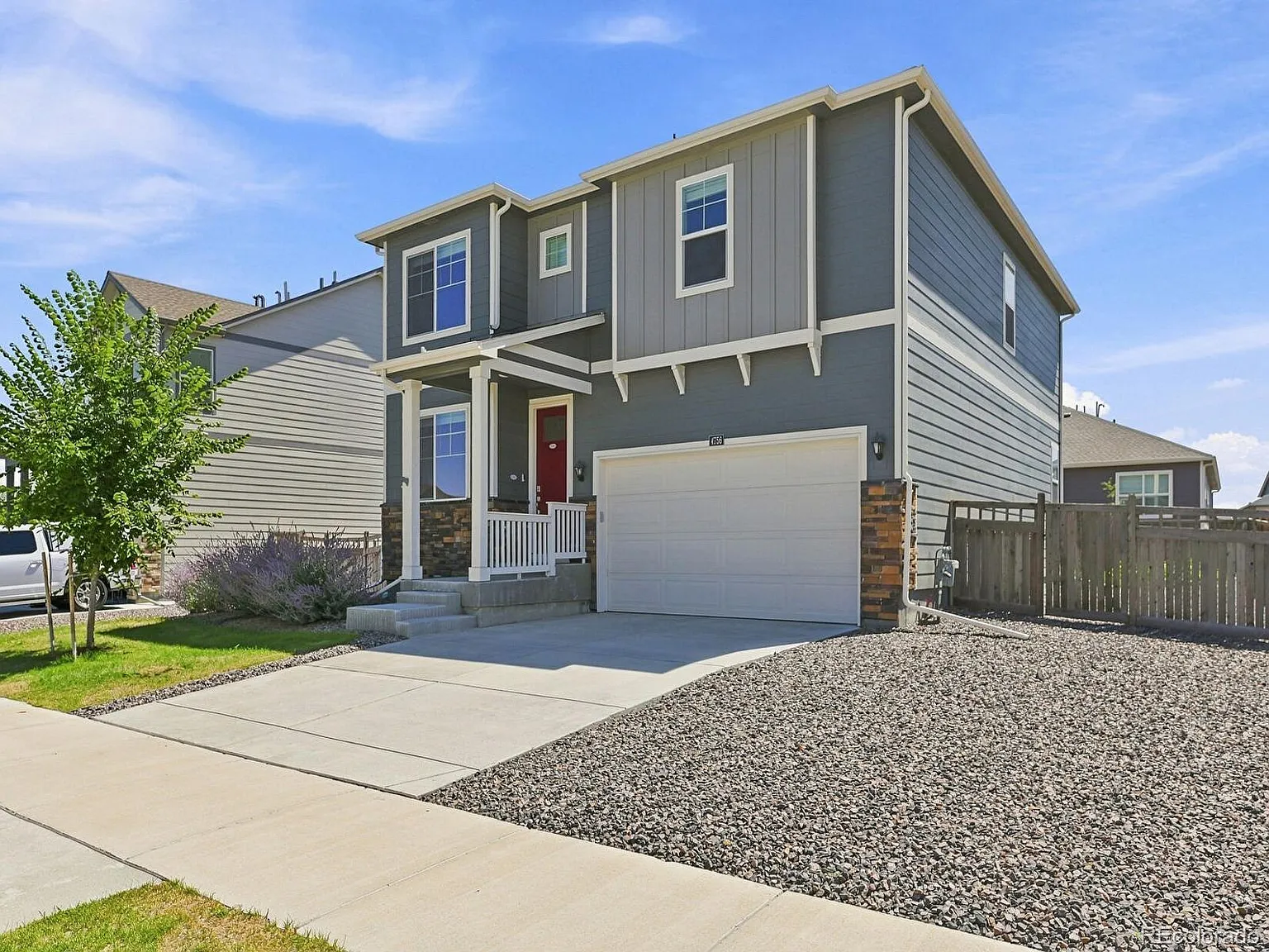 4 bed, 2.5 bath, 2455 sqft, $3,000 — Photo 3
