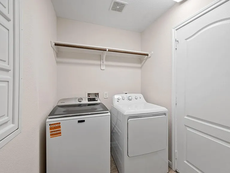 3027 Lockeridge Village Dr — Photo 11