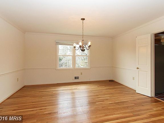 4th image of 8306 Snug Hill Ln