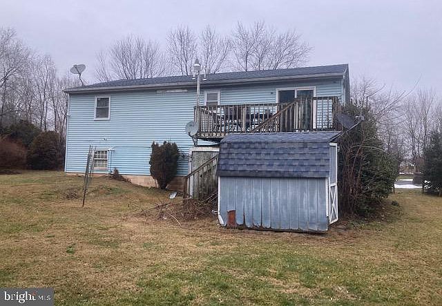 2nd image of 2 W Oakwood Dr
