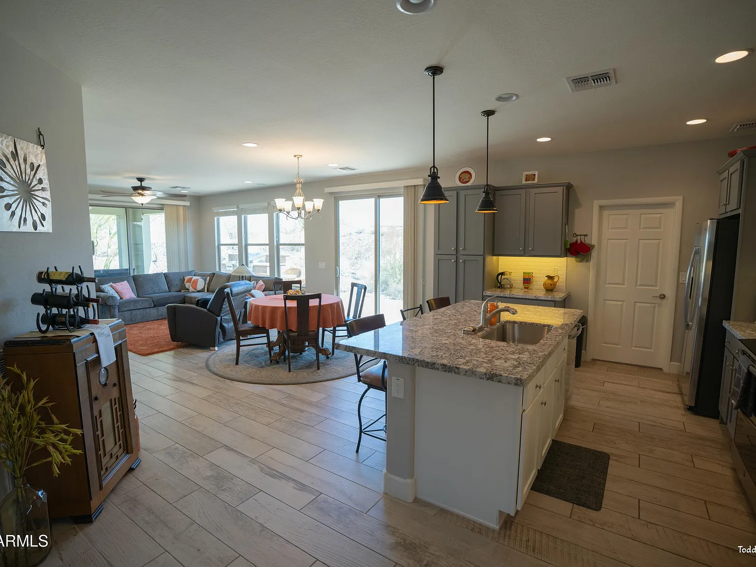 2 bed, 2.5 bath, 1751 sqft, $3,900 — Photo 2