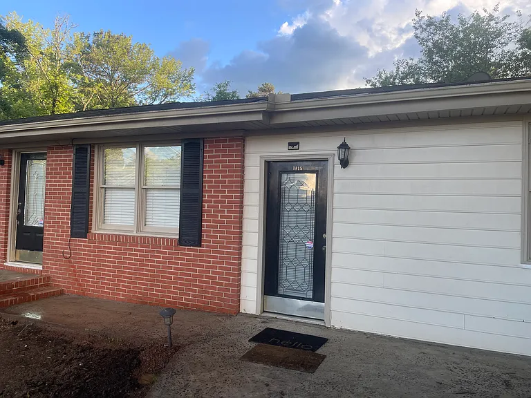 1815 Old Canton Rd — Photo 3